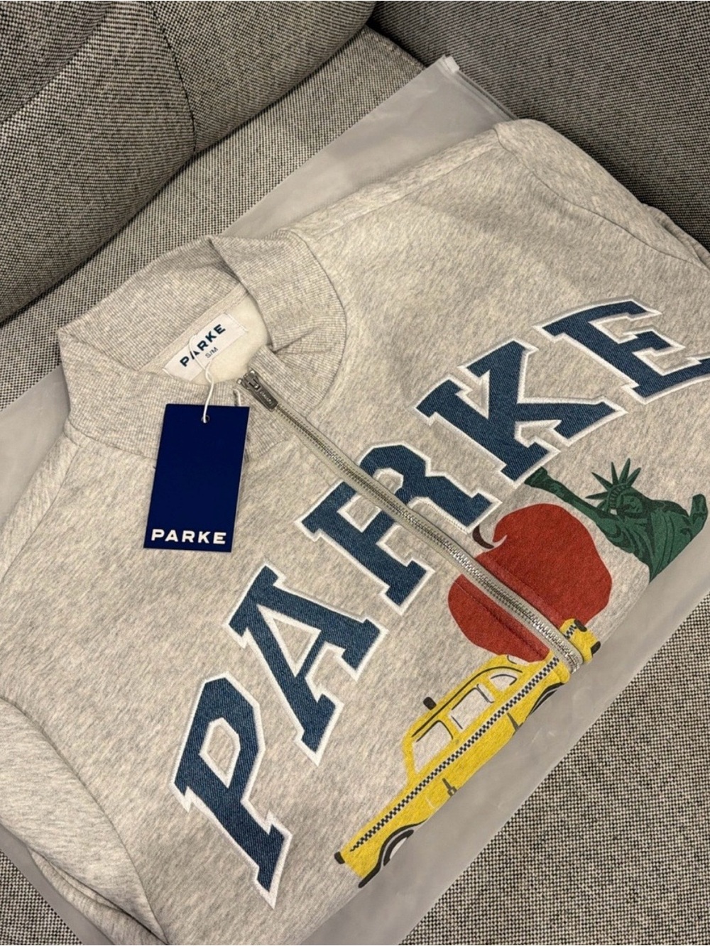 Parke Light Gray Zip-Up Graphic Sweater with tote (on pic 3 not pic 1) - Picture 4 of 4
